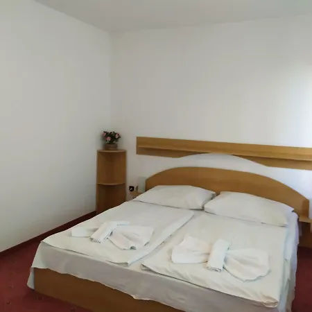Isora Hotel 3*